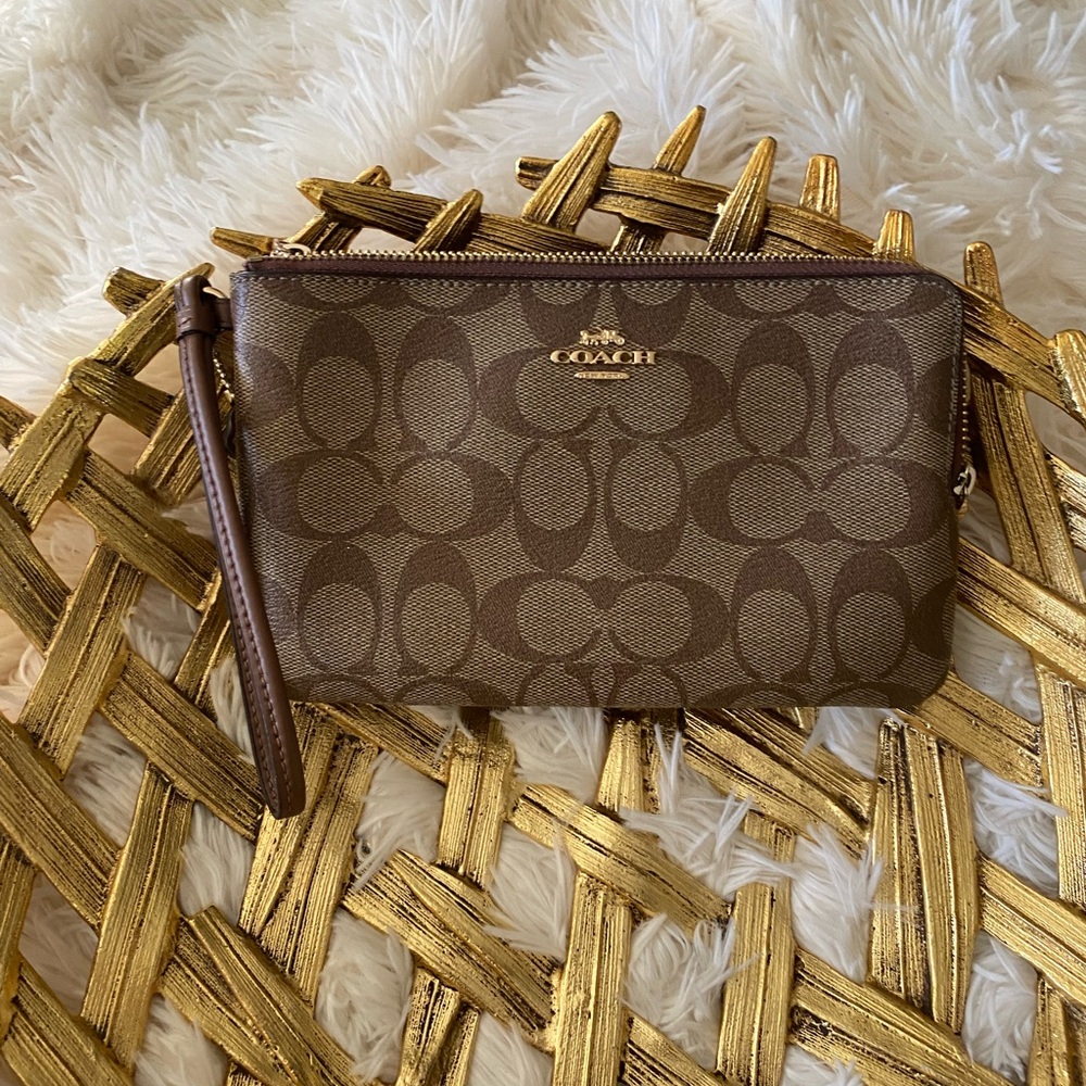 Coach Signature Double Corner Zip Wristlet Brown